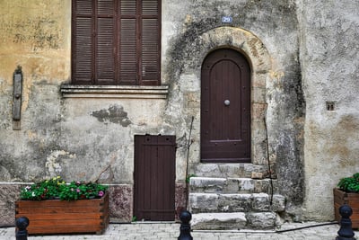 Breaking into New Markets: A Step-by-Step Guide
